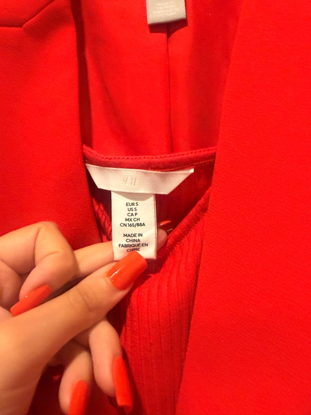 Size Small Top and Size 8 PantH&M Red Single Button Tailored Blazer and Pant Set - Picture 4 of 8